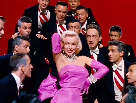  Gentlemen Prefer Blondes - En Glittrande Satir om Lyx och Löje